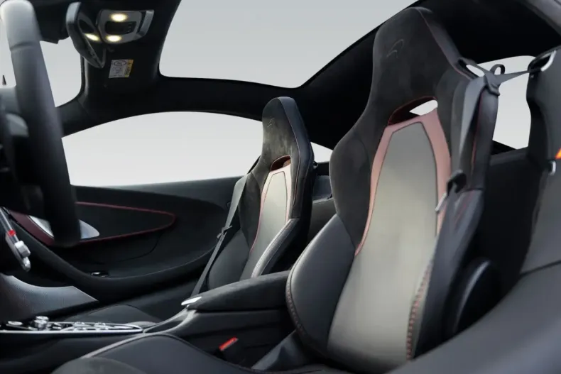 McLaren GT din 2023 cu 26.500 km - oferta MCL191325 - foto 7