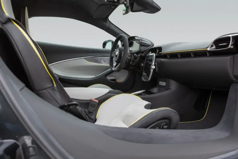 McLaren Artura din 2024 cu 18.000 km - oferta MCL191327 - foto 8