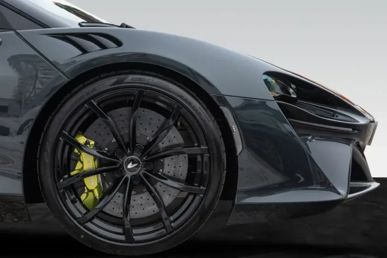 McLaren Artura din 2024 cu 18.000 km - oferta MCL191327 - foto 13