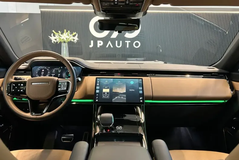 Land Rover Range Rover Sport din 2025 cu 10.075 km - oferta LAN191328 - foto 4