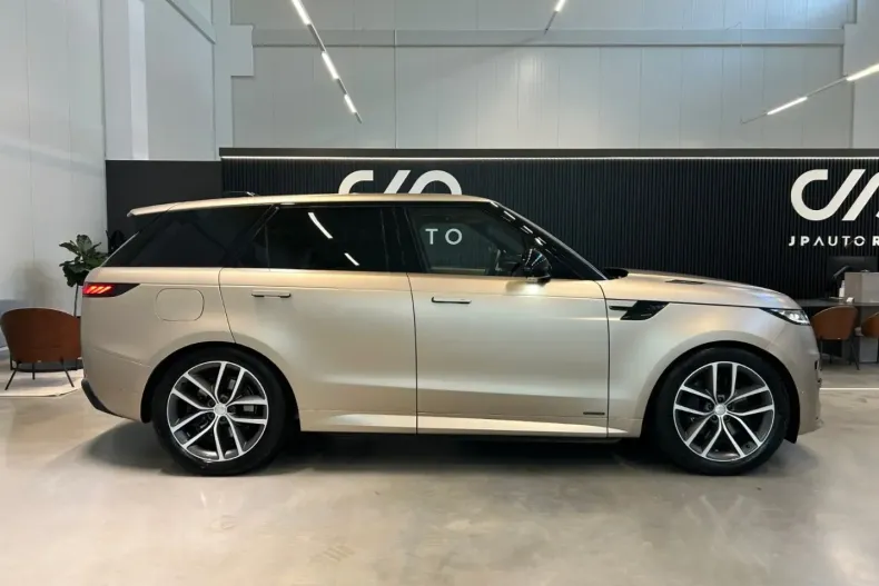Land Rover Range Rover Sport din 2025 cu 10.075 km - oferta LAN191328 - foto 6