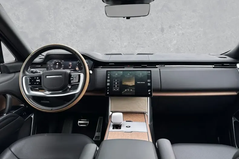 Land Rover Range Rover din 2023 cu 17.240 km - oferta LAN191333 - foto 4