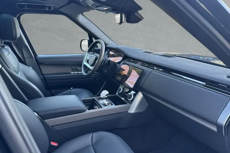 Land Rover Range Rover din 2023 cu 37.000 km - oferta LAN191335 - foto 3