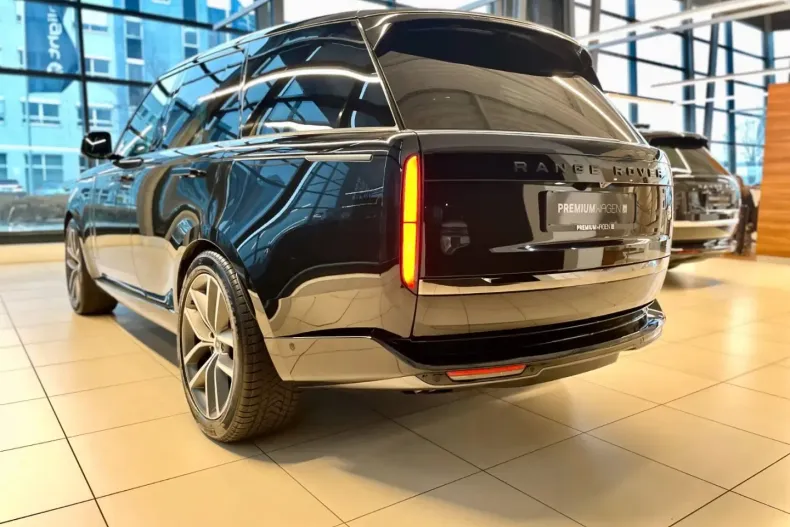 Land Rover Range Rover din 2024 cu 49.184 km - oferta LAN191338 - foto 8