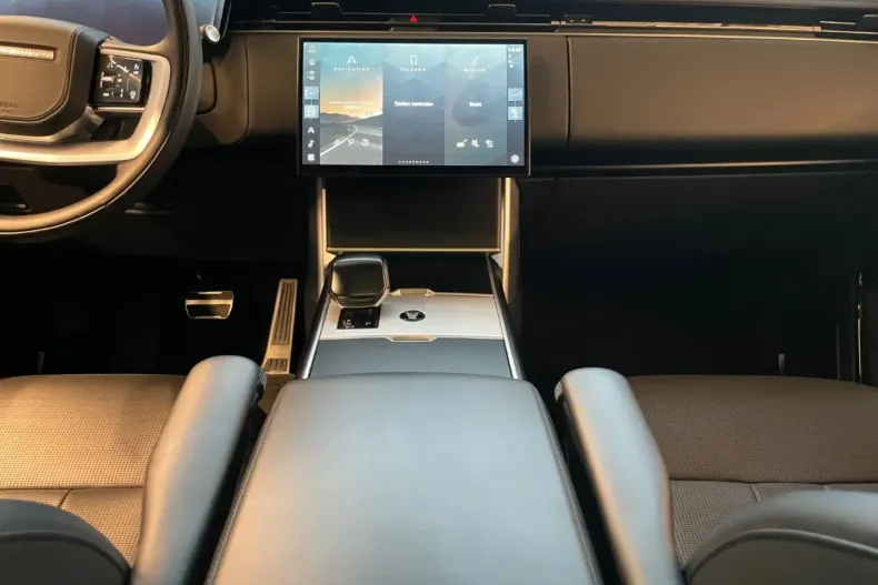 Land Rover Range Rover din 2024 cu 49.184 km - oferta LAN191338 - foto 17