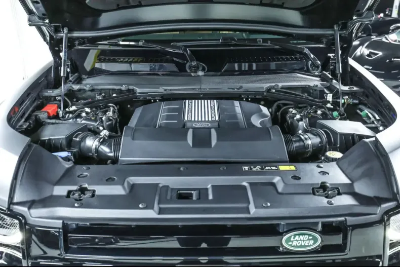 Land Rover Defender din 2024 cu 17.900 km - oferta LAN191340 - foto 25