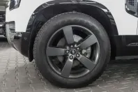 Land Rover Defender din 2023 cu 39.750 km - oferta LAN191341 - foto 9