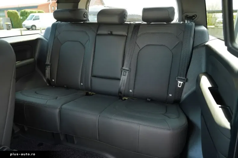 Land Rover Defender din 2025 cu 46.000 km - oferta LAN191342 - foto 13