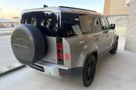 Land Rover Defender din 2023 cu 13.160 km - oferta LAN191344 - foto 5