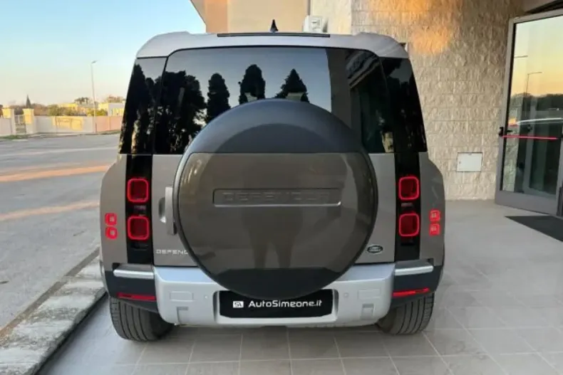 Land Rover Defender din 2023 cu 13.160 km - oferta LAN191344 - foto 6