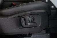 Land Rover Defender din 2023 cu 40.798 km - oferta LAN191345 - foto 16