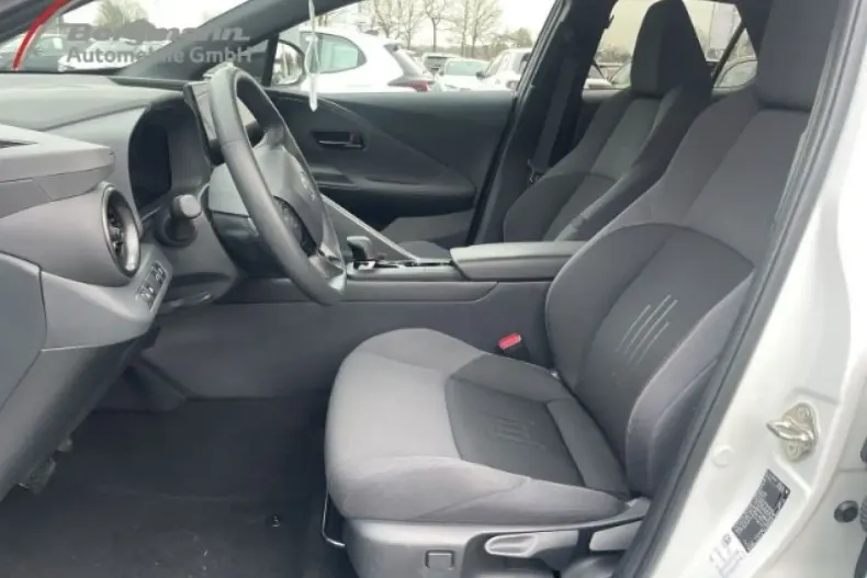 Toyota C-HR din 2024 cu 10.500 km - oferta TOY191346 - foto 10