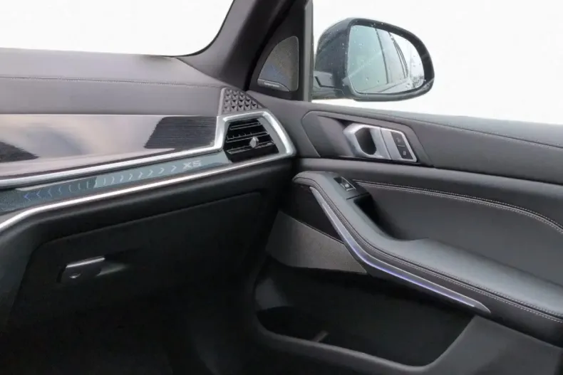 BMW X5 (Seria X) din 2024 cu 23.200 km - oferta BMW191347 - foto 8