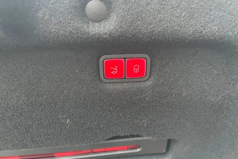 Mercedes-Benz SL 63 AMG (Clasa SL) din 2023 cu 44.970 km - oferta MER191349 - foto 8