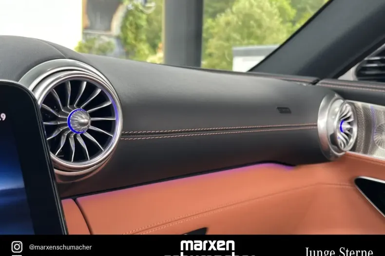 Mercedes-Benz SL 63 AMG (Clasa SL) din 2023 cu 6.950 km - oferta MER191351 - foto 32