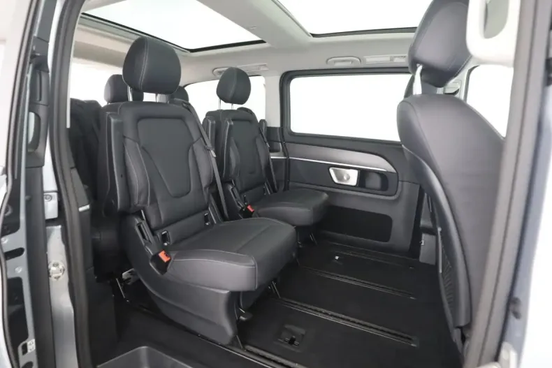 Mercedes-Benz V 300 (Clasa V) din 2025 cu 10.600 km - oferta MER191353 - foto 13