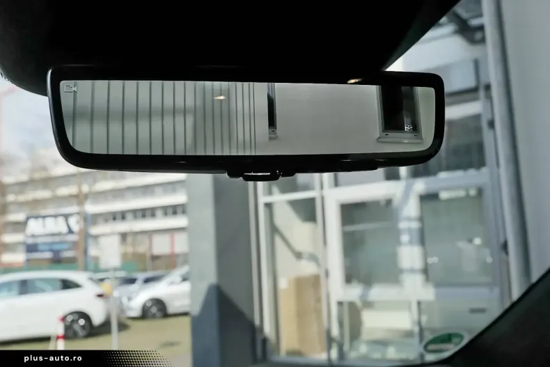 Mercedes-Benz V 300 (Clasa V) din 2024 cu 26.000 km - oferta MER191354 - foto 12