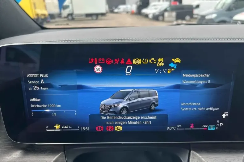 Mercedes-Benz V 300 (Clasa V) din 2024 cu 10.150 km - oferta MER191355 - foto 12