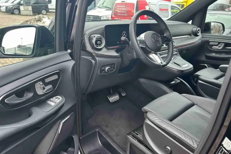 Mercedes-Benz V 300 (Clasa V) din 2024 cu 10.150 km - oferta MER191355 - foto 14