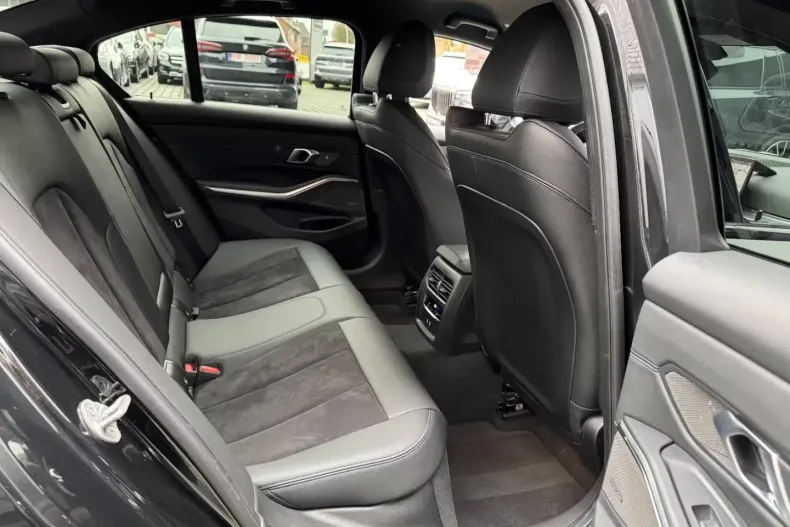 BMW 320 (Seria 3) din 2024 cu 77.300 km - oferta BMW191358 - foto 17