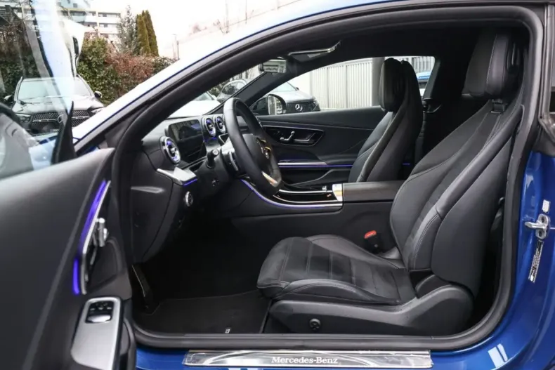 Mercedes-Benz CLE 200 (Clasa CLE) din 2023 cu 4.519 km - oferta MER191361 - foto 6