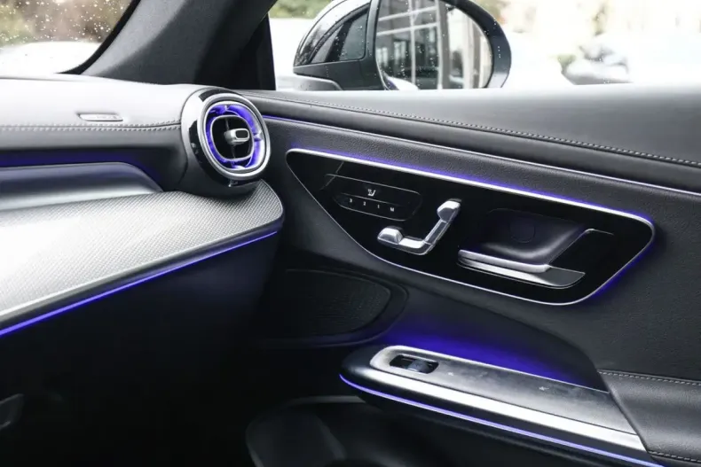 Mercedes-Benz CLE 200 (Clasa CLE) din 2023 cu 4.519 km - oferta MER191361 - foto 12