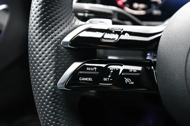 Mercedes-Benz CLE 200 (Clasa CLE) din 2023 cu 4.519 km - oferta MER191361 - foto 15