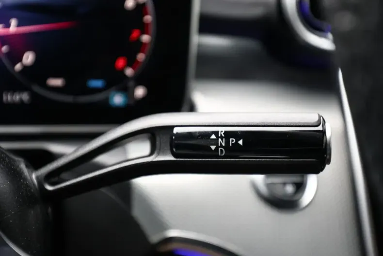 Mercedes-Benz CLE 200 (Clasa CLE) din 2023 cu 4.519 km - oferta MER191361 - foto 16