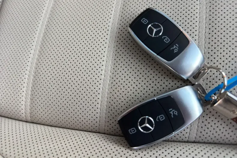 Mercedes-Benz GLE 400 (Clasa GLE) din 2022 cu 54.000 km - oferta MER191367 - foto 28