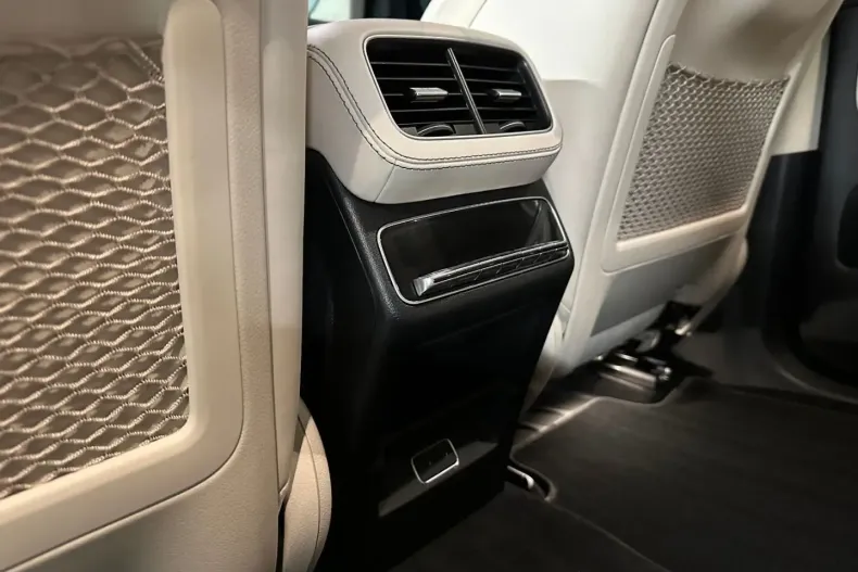 Mercedes-Benz GLE 53 AMG (Clasa GLE) din 2024 cu 44.300 km - oferta MER191368 - foto 17