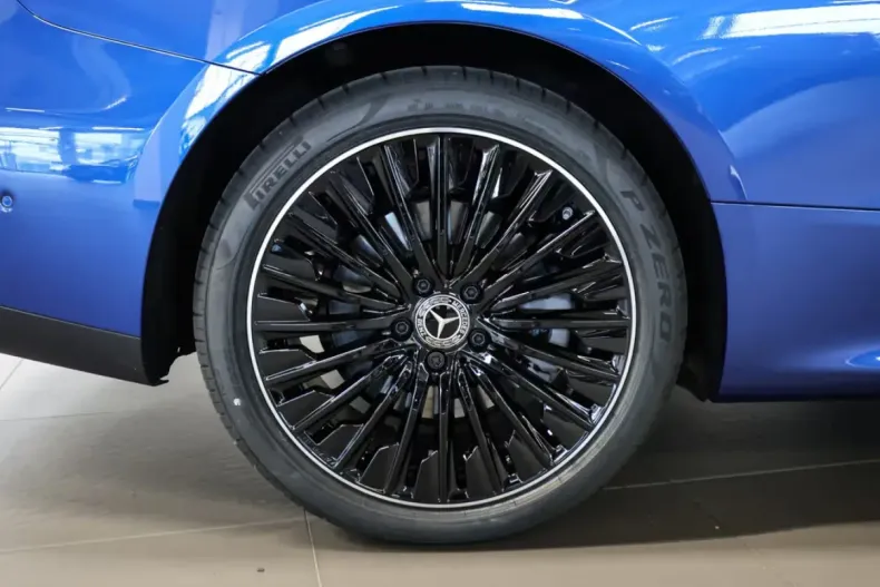 Mercedes-Benz CLE 300 (Clasa CLE) din 2025 cu 14.700 km - oferta MER191371 - foto 3