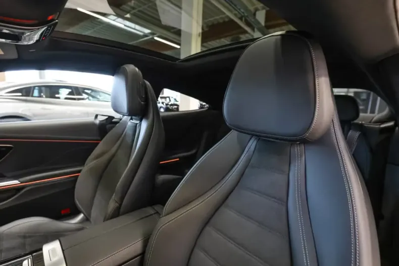 Mercedes-Benz CLE 300 (Clasa CLE) din 2025 cu 14.700 km - oferta MER191371 - foto 5