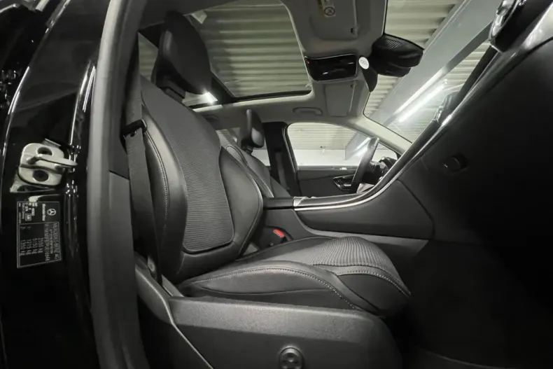 Mercedes-Benz GLC 220 (Clasa GLC) din 2023 cu 112.825 km - oferta MER191399 - foto 13