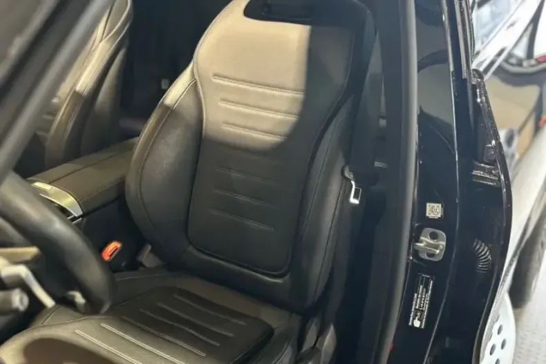 Mercedes-Benz GLC 300 (Clasa GLC) din 2022 cu 102.281 km - oferta MER191400 - foto 11