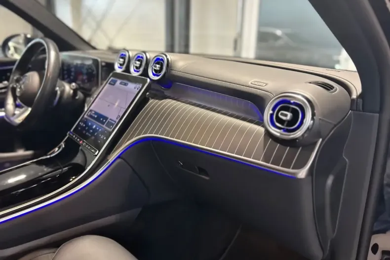 Mercedes-Benz GLC 300 (Clasa GLC) din 2022 cu 102.281 km - oferta MER191400 - foto 26