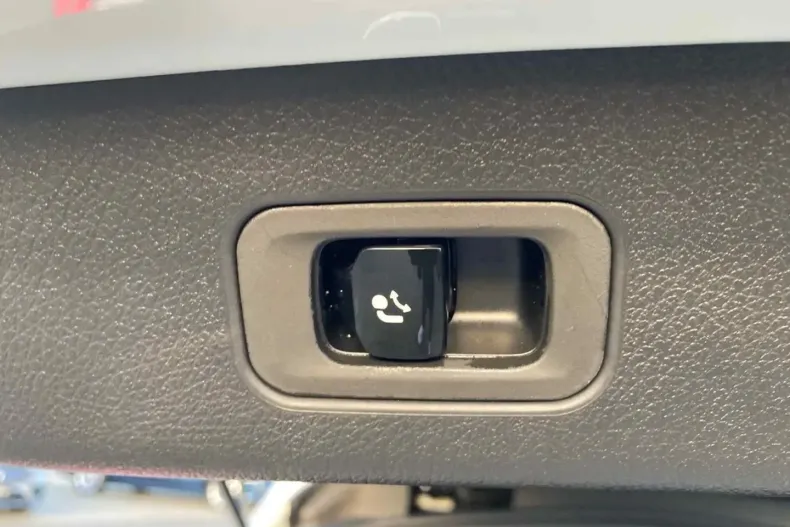 Mercedes-Benz GLC 200 (Clasa GLC) din 2022 cu 61.990 km - oferta MER191402 - foto 15