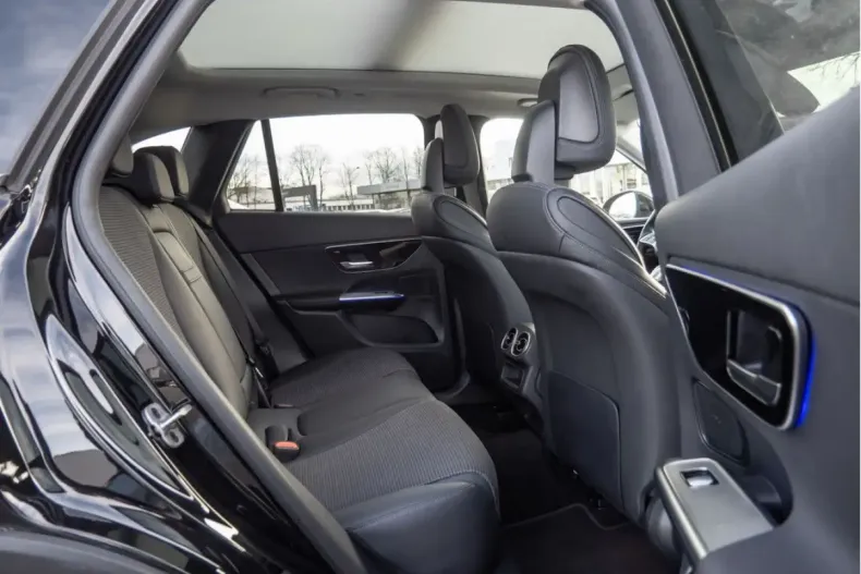 Mercedes-Benz GLC 200 (Clasa GLC) din 2024 cu 20.818 km - oferta MER191404 - foto 8