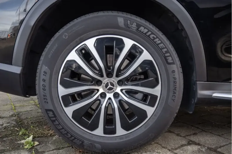 Mercedes-Benz GLC 200 (Clasa GLC) din 2024 cu 20.818 km - oferta MER191404 - foto 9