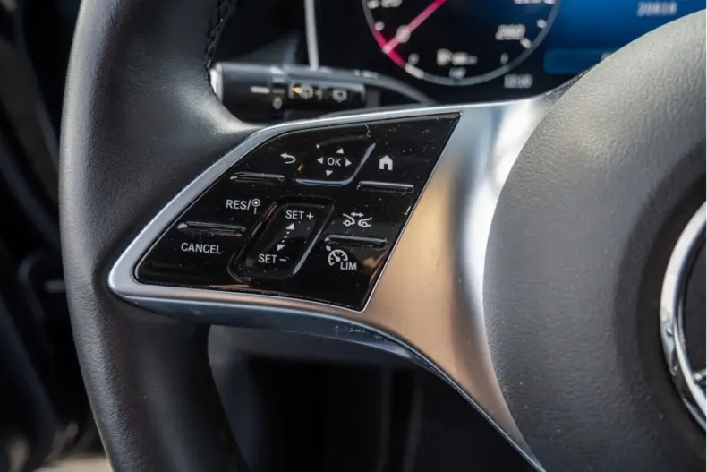 Mercedes-Benz GLC 200 (Clasa GLC) din 2024 cu 20.818 km - oferta MER191404 - foto 17