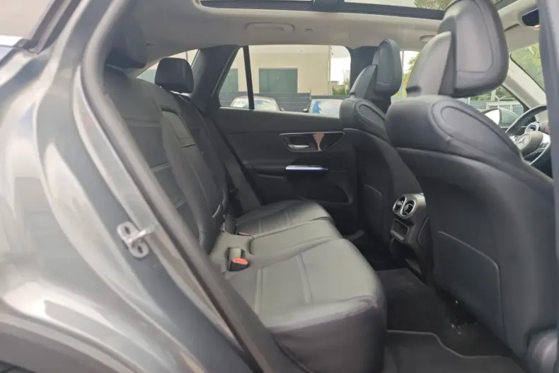 Mercedes-Benz GLC 200 (Clasa GLC) din 2022 cu 50.000 km - oferta MER191405 - foto 17