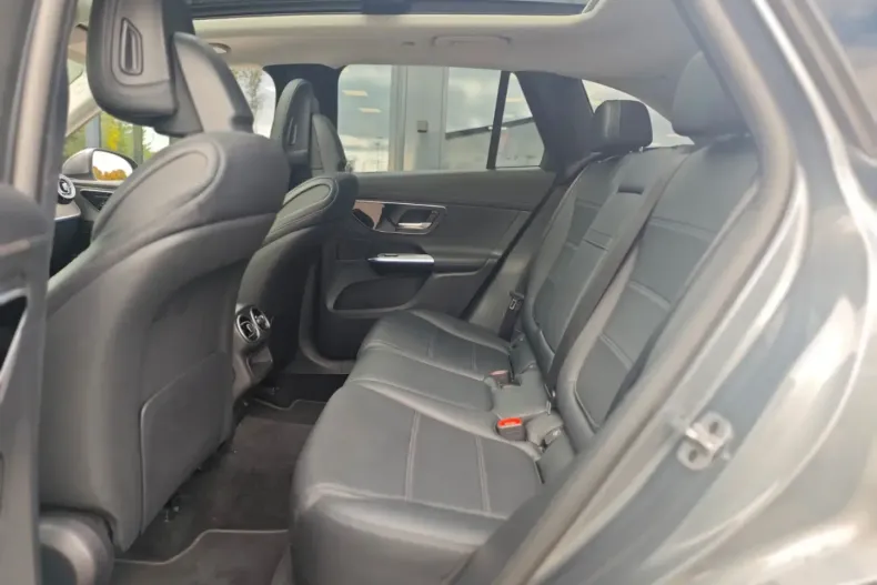 Mercedes-Benz GLC 200 (Clasa GLC) din 2022 cu 50.000 km - oferta MER191405 - foto 18