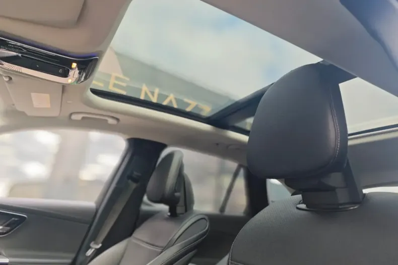 Mercedes-Benz GLC 200 (Clasa GLC) din 2022 cu 50.000 km - oferta MER191405 - foto 29