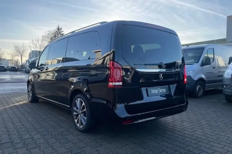 Mercedes-Benz V 300 (Clasa V) din 2023 cu 40.445 km - oferta MER191406 - foto 2