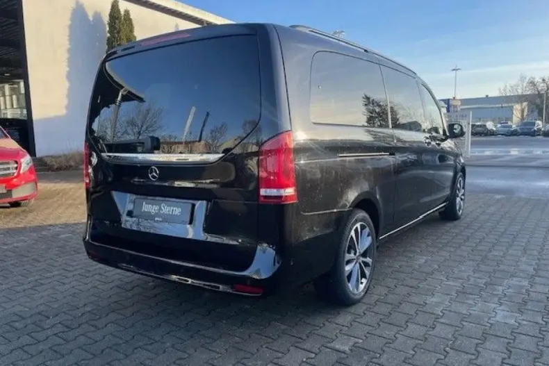 Mercedes-Benz V 300 (Clasa V) din 2023 cu 40.445 km - oferta MER191406 - foto 3