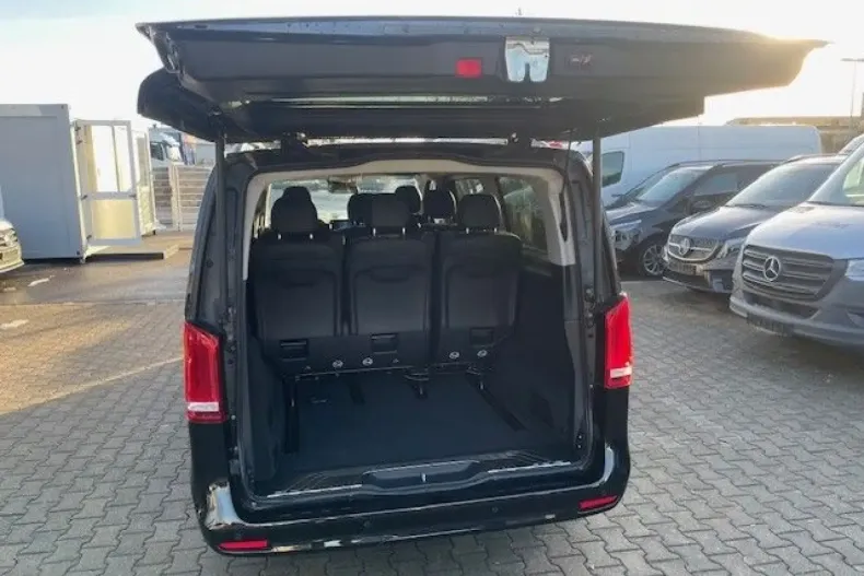 Mercedes-Benz V 300 (Clasa V) din 2023 cu 40.445 km - oferta MER191406 - foto 5