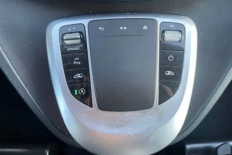 Mercedes-Benz V 300 (Clasa V) din 2023 cu 40.445 km - oferta MER191406 - foto 12