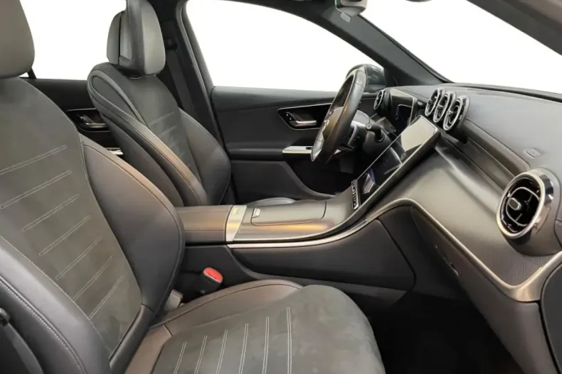 Mercedes-Benz GLC 200 (Clasa GLC) din 2023 cu 34.598 km - oferta MER191415 - foto 3