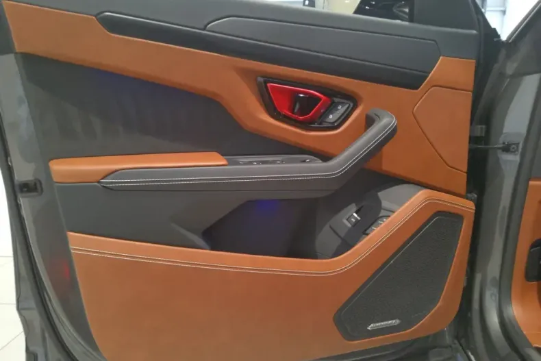 Lamborghini Urus din 2025 cu 29.990 km - oferta LAM191416 - foto 15