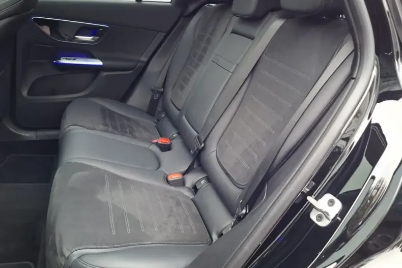 Mercedes-Benz GLC 200 (Clasa GLC) din 2022 cu 54.263 km - oferta MER191422 - foto 19