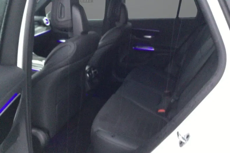 Mercedes-Benz GLC 200 (Clasa GLC) din 2022 cu 65.604 km - oferta MER191423 - foto 8